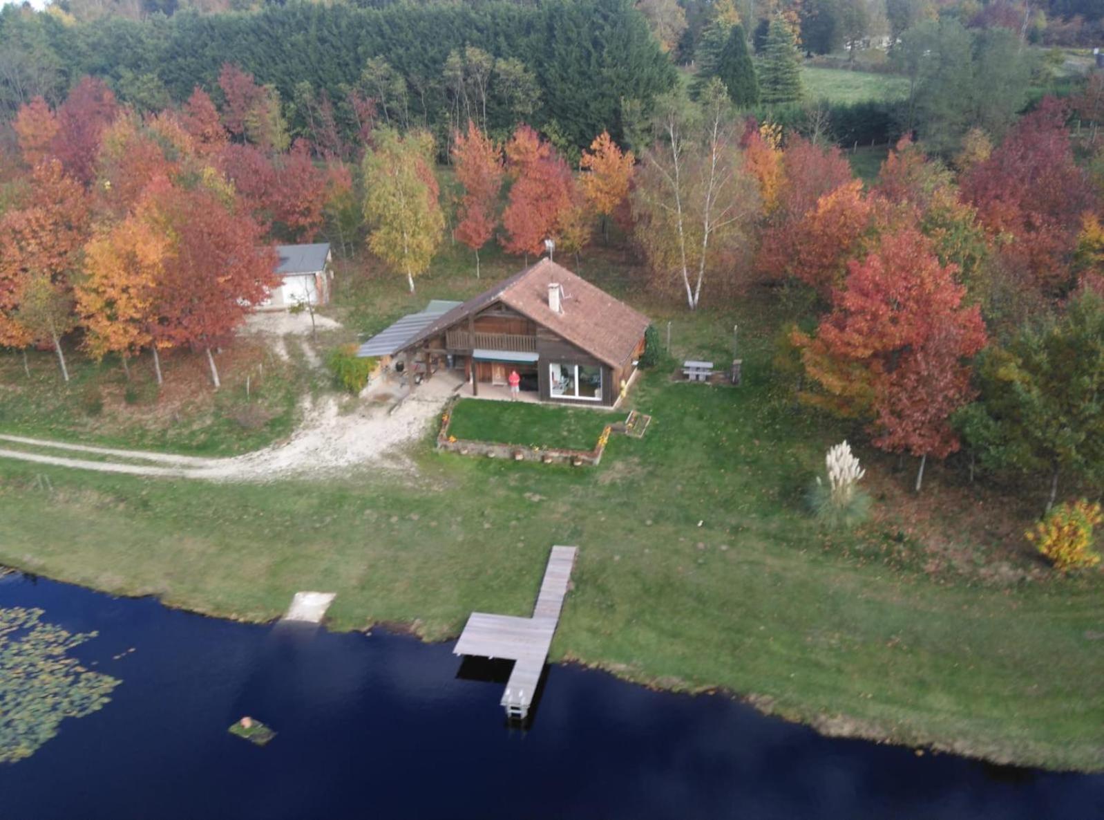 Lieux-Au-Lac Augignac Luaran gambar
