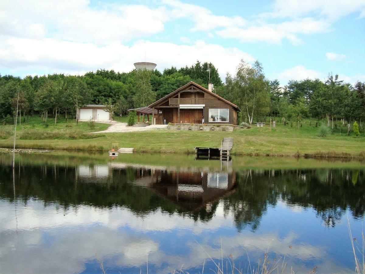 Lieux-Au-Lac Augignac Luaran gambar